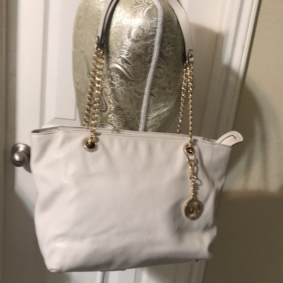Michael Kors pebble leather shoulder tote with gold tone hardware - Picture 1 of 8